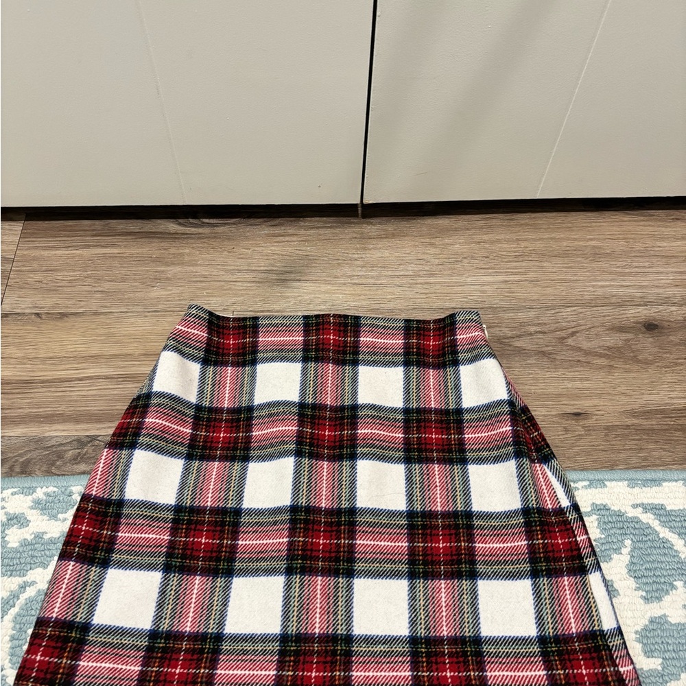 Abercrombie & Fitch Red and White Plaid Pencil Skirt